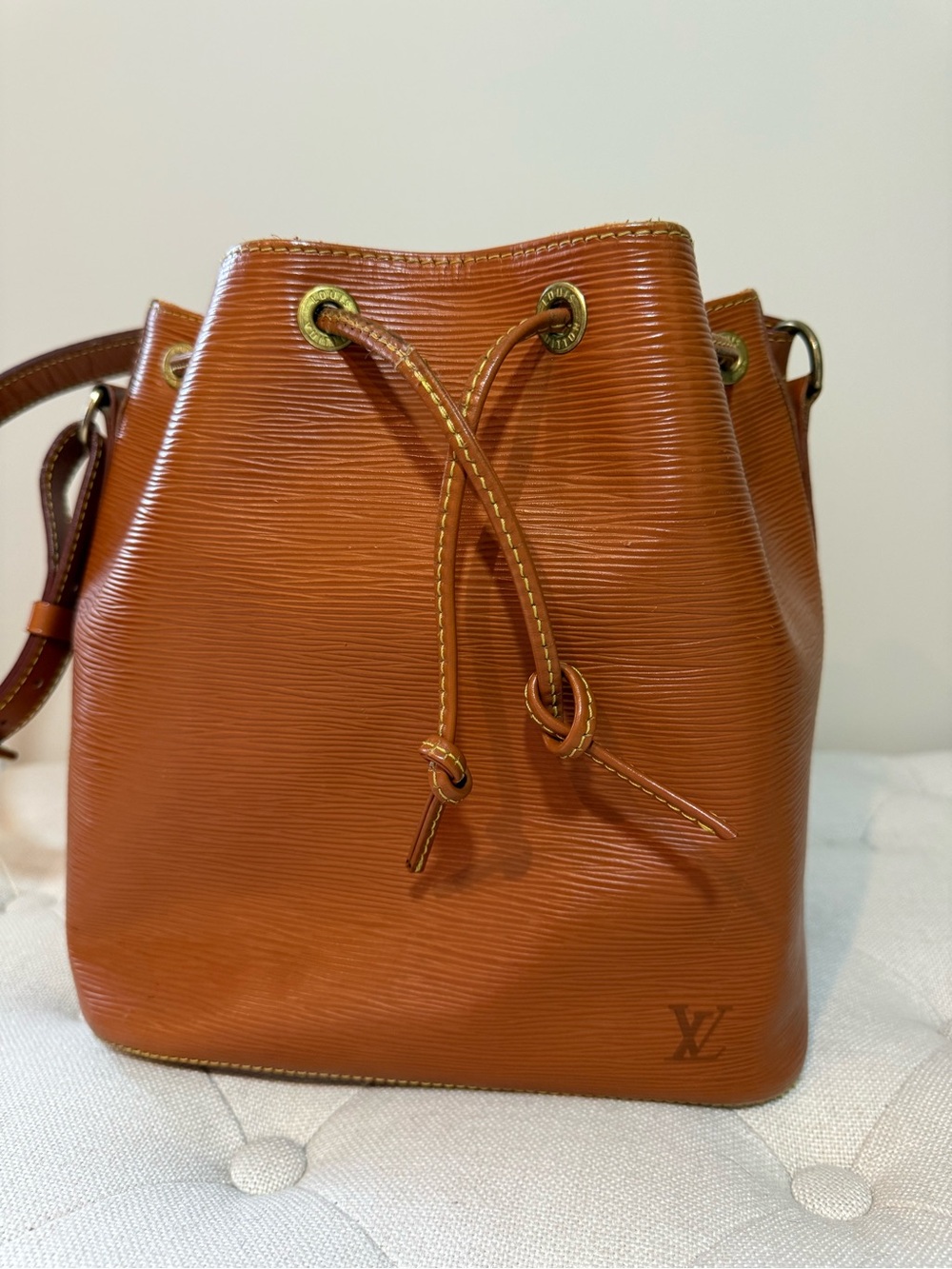 Louis Vuitton Epi Petite Noe Drawstring Shoulder Bag Cipango Gold